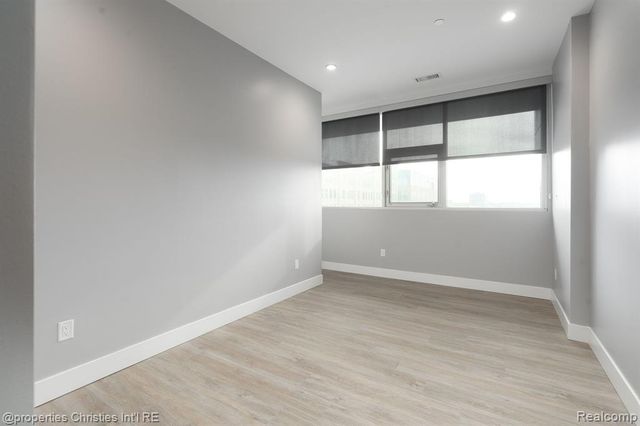 118 N Main Street 518, Royal Oak, MI 48067