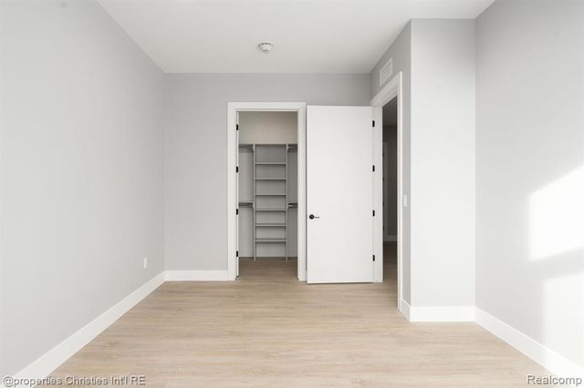 118 N Main Street 518, Royal Oak, MI 48067