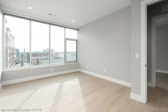 118 N Main Street 518, Royal Oak, MI 48067