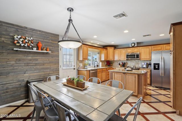 6603 S COLLEGE Avenue, Tempe, AZ 85283