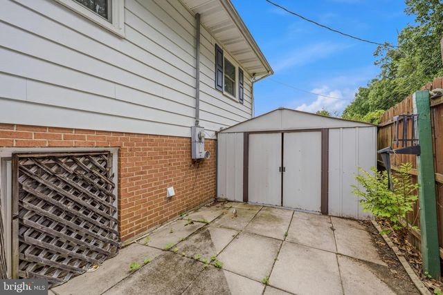 381 GROVE HEIGHTS RD, Berkeley Springs, WV 25411