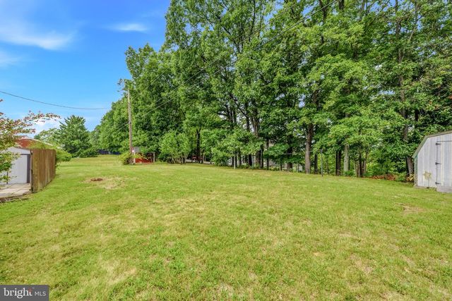 381 GROVE HEIGHTS RD, Berkeley Springs, WV 25411
