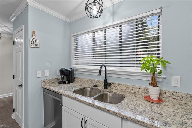 1003 N Green DR, Newport News, VA 23602