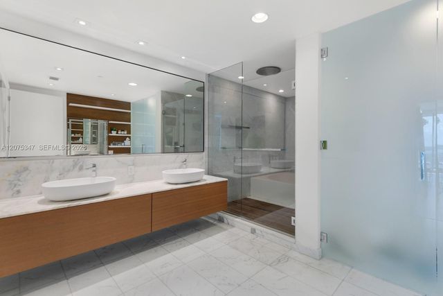 10201 Collins Avenue 907, Bal Harbour, FL 33154
