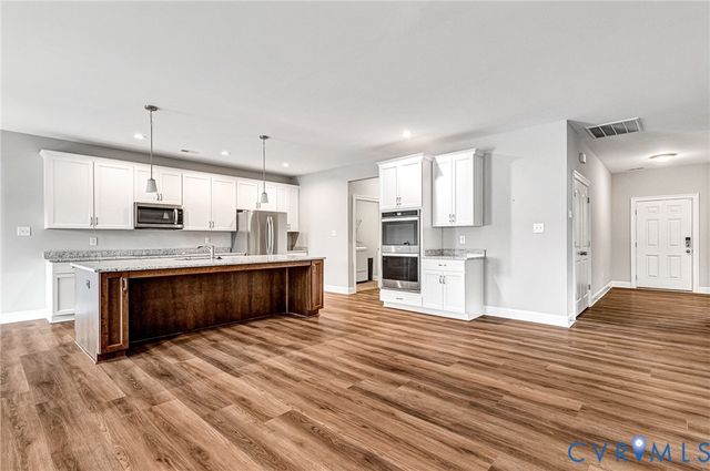 8486 Chimney Rock Dr, Mechanicsville, VA 23116