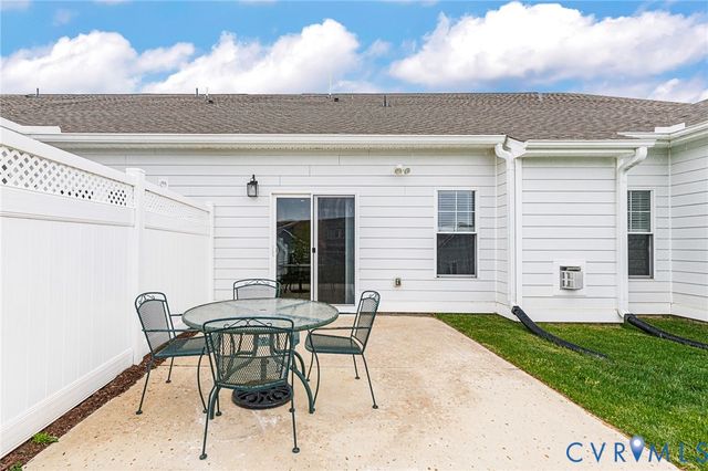 8486 Chimney Rock Dr, Mechanicsville, VA 23116