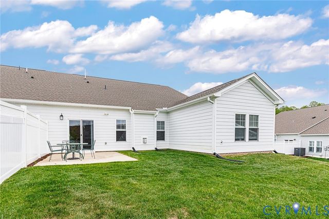 8486 Chimney Rock Dr, Mechanicsville, VA 23116