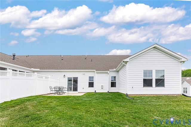 8486 Chimney Rock Dr, Mechanicsville, VA 23116