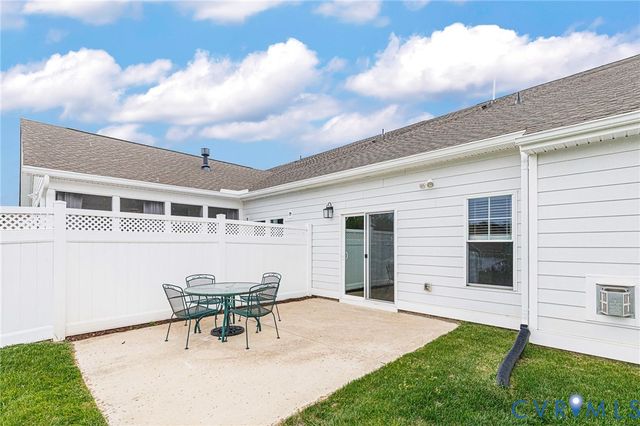 8486 Chimney Rock Dr, Mechanicsville, VA 23116