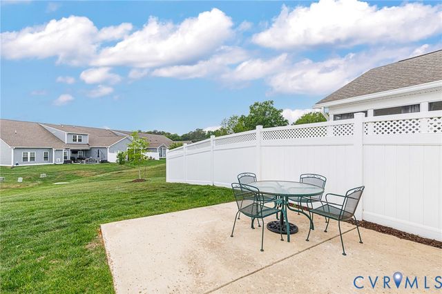 8486 Chimney Rock Dr, Mechanicsville, VA 23116