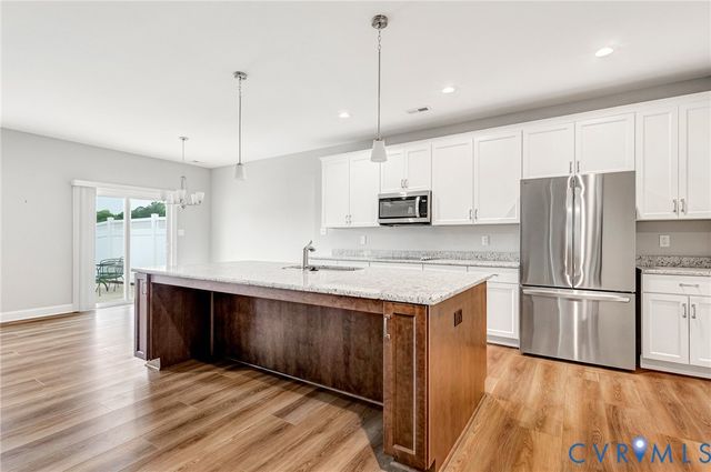 8486 Chimney Rock Dr, Mechanicsville, VA 23116