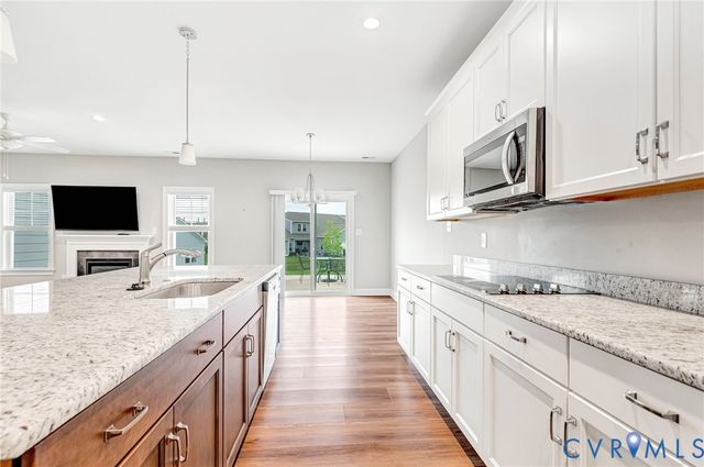 8486 Chimney Rock Dr, Mechanicsville, VA 23116