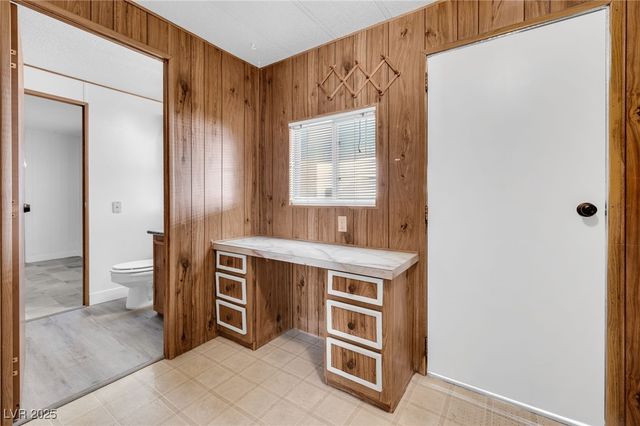 4587 Royal Ridge Lane, Las Vegas, NV 89103