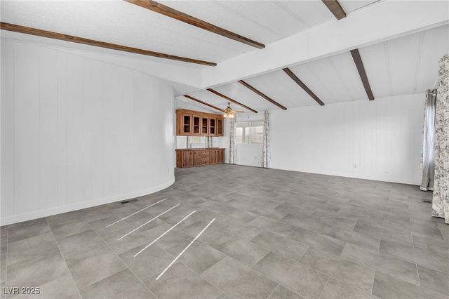 4587 Royal Ridge Lane, Las Vegas, NV 89103