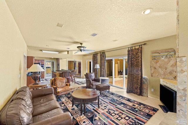2933 Coral Strip Pkwy, Gulf Breeze, FL 32563