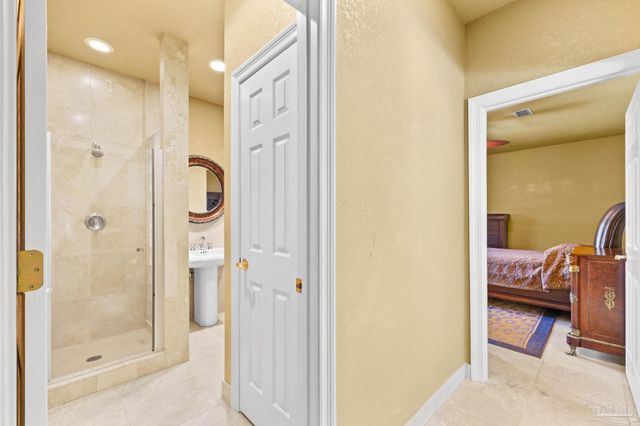 2933 Coral Strip Pkwy, Gulf Breeze, FL 32563