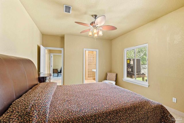 2933 Coral Strip Pkwy, Gulf Breeze, FL 32563