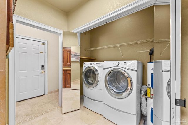 2933 Coral Strip Pkwy, Gulf Breeze, FL 32563