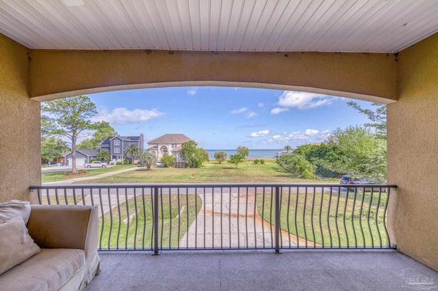 2933 Coral Strip Pkwy, Gulf Breeze, FL 32563