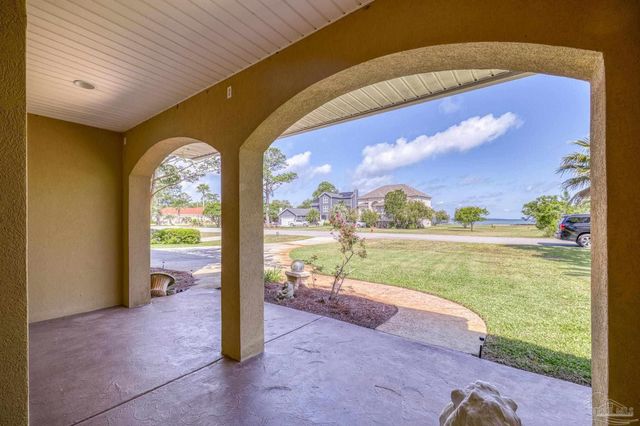 2933 Coral Strip Pkwy, Gulf Breeze, FL 32563