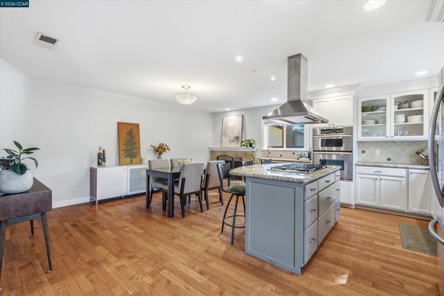 2045 Mcmillan Ct, Martinez, CA 94553