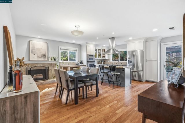 2045 Mcmillan Ct, Martinez, CA 94553