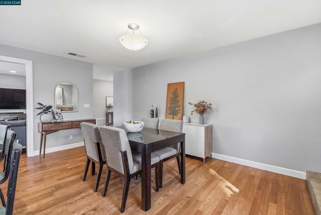 2045 Mcmillan Ct, Martinez, CA 94553