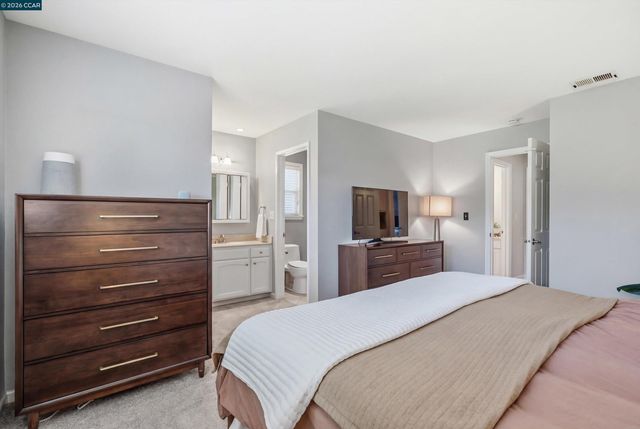 2045 Mcmillan Ct, Martinez, CA 94553