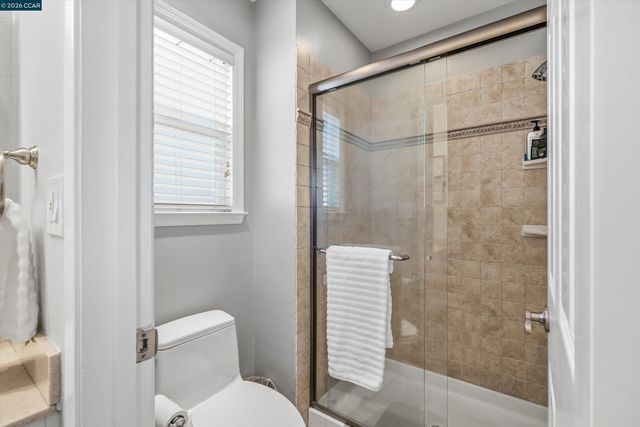 2045 Mcmillan Ct, Martinez, CA 94553