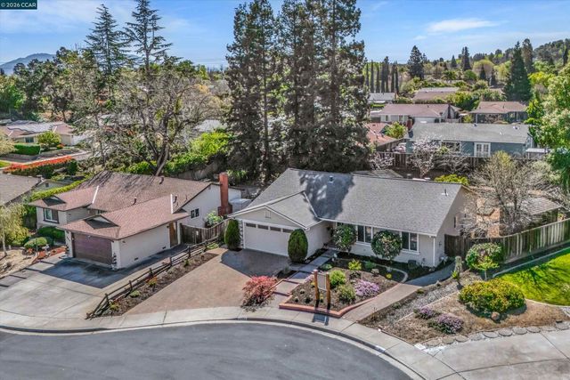 2045 Mcmillan Ct, Martinez, CA 94553