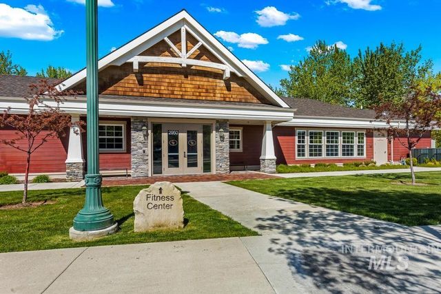 2885 W Hidden Springs Dr, Boise, ID 83714