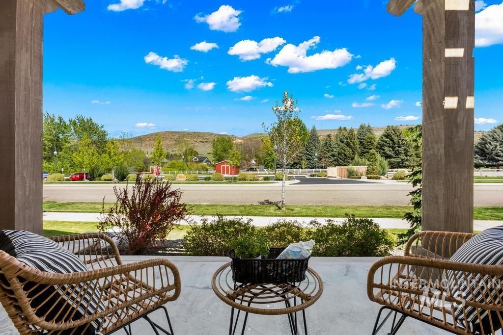 2885 W Hidden Springs Dr, Boise, ID 83714 photo 3