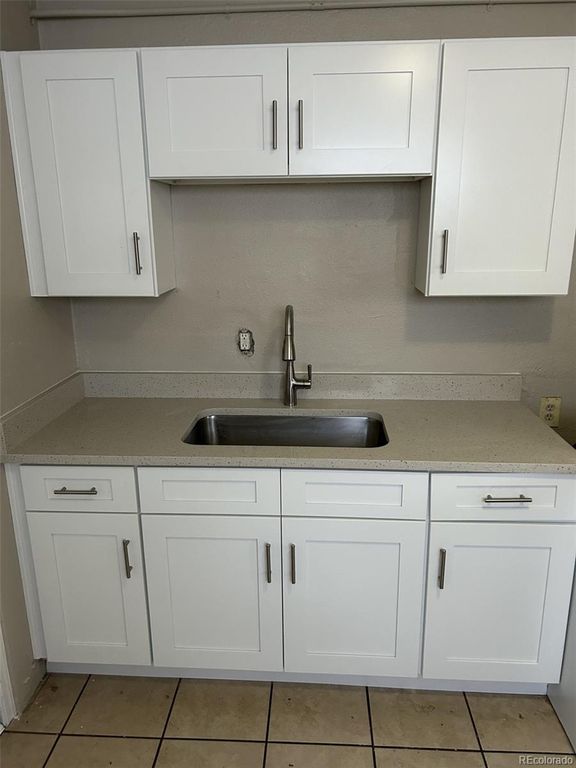 Image 2 of property listing at 1480 Boston Street, Aurora, CO 80010