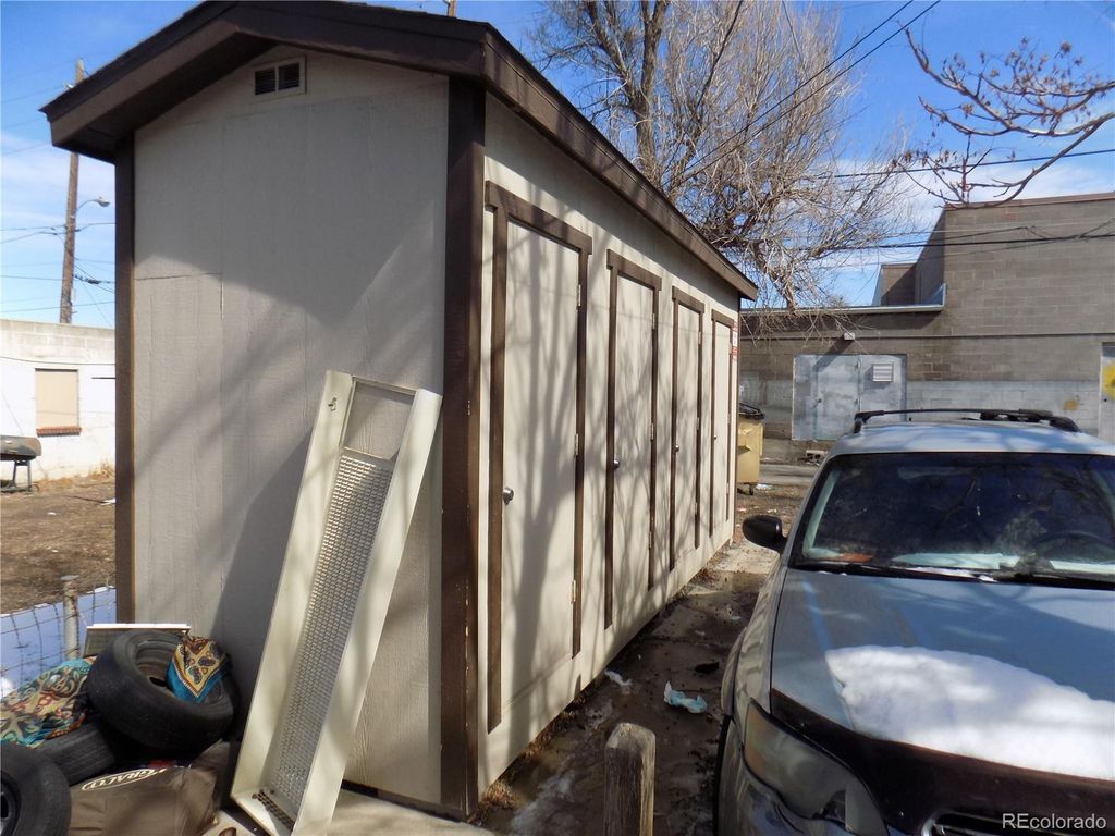 Image 8 of property listing at 1480 Boston Street, Aurora, CO 80010
