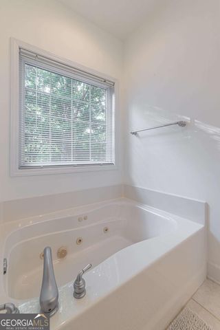7822 Beachwood Drive, Murrayville, GA 30564