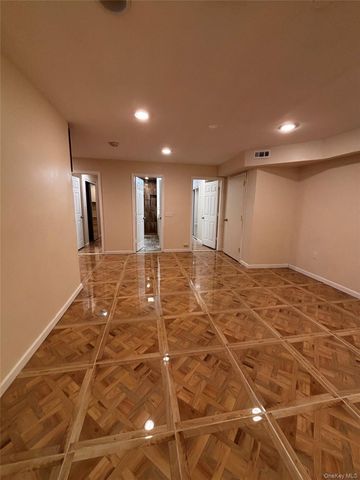 127 Weatherby Lane, Central Islip, NY 11722