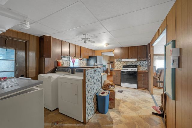 145 S McCune St, Benton, KS 67017