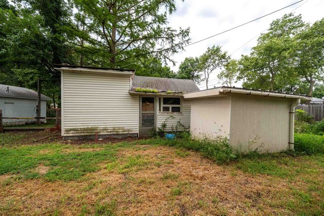 145 S McCune St, Benton, KS 67017