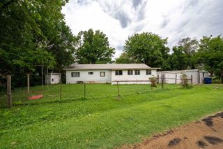 145 S McCune St, Benton, KS 67017