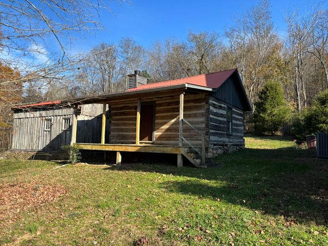 3771 Jimmy Gray Robinson Rd, Williamsport, TN 38487