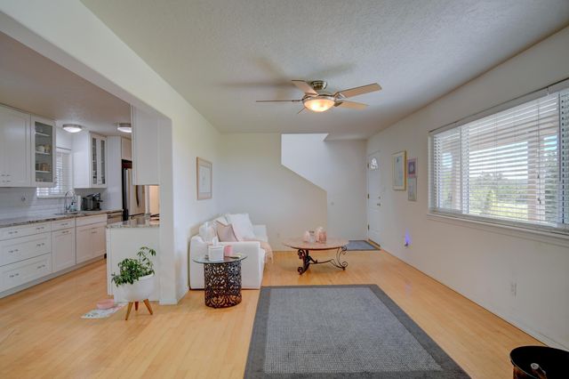 152 Vista Sierra Road, Edgewood, NM 87015