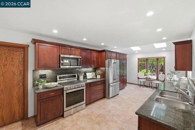 3244 Camino Diablo, Lafayette, CA 94545