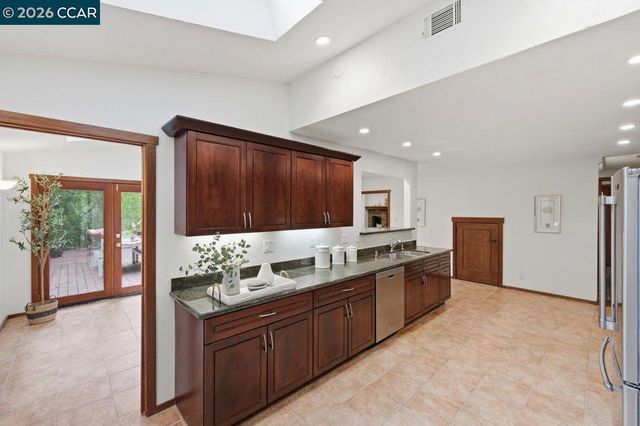 3244 Camino Diablo, Lafayette, CA 94545