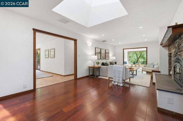 3244 Camino Diablo, Lafayette, CA 94545