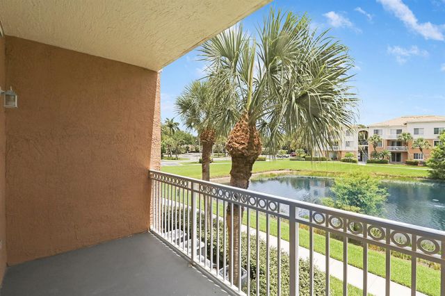 6206 Myrtlewood Circle W, Palm Beach Gardens, FL 33418