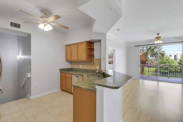 6206 Myrtlewood Circle W, Palm Beach Gardens, FL 33418