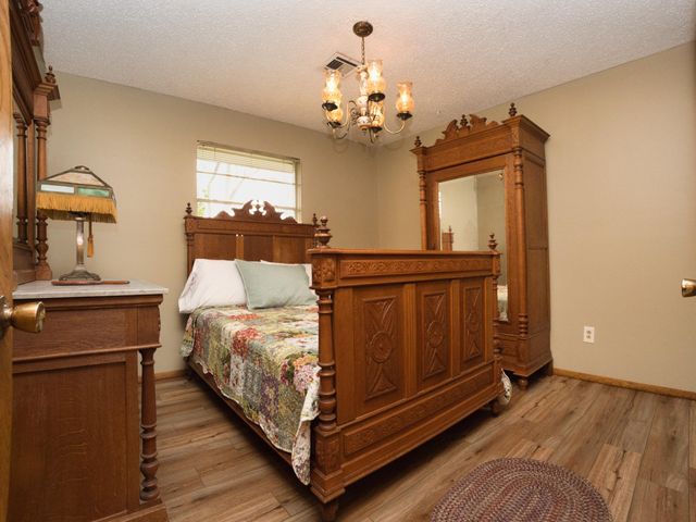 2202 G St SW, Miami, OK 74354