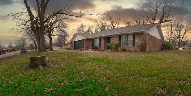 2202 G St SW, Miami, OK 74354