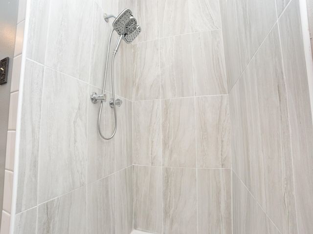 2202 G St SW, Miami, OK 74354