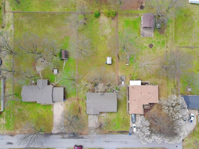 2202 G St SW, Miami, OK 74354